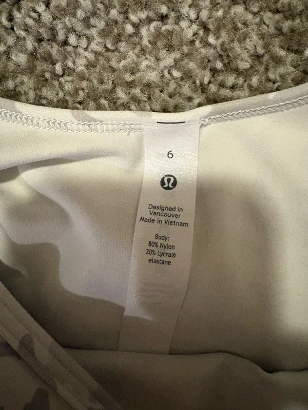 Lululemon top - Image 4