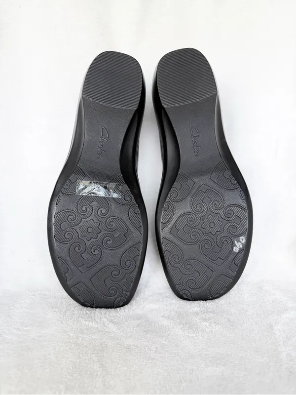 Clarks Bendables MAY POPPY Loafers Womens Size 6M Black Leather Slip-Ons 84634 - Image 11
