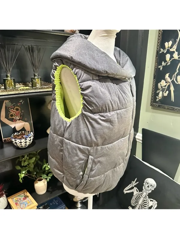 Calvin Klein Performance Gray Puffer Vest with Neon Green Lining – Size L - Image 8