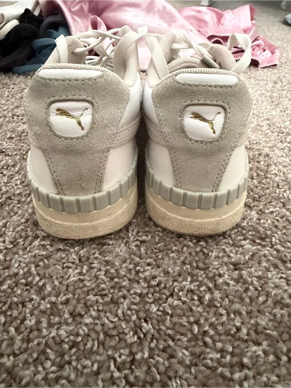 Puma Women's White Platform Sneakers with Pastel Pink & Light Gray Accents - Image 5
