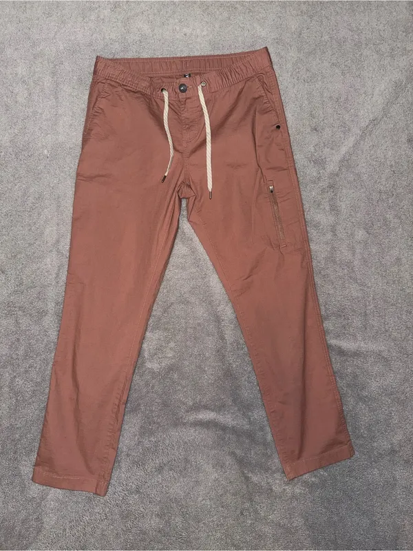 NWOT Vuori Ribstop pants size medium - Image 4