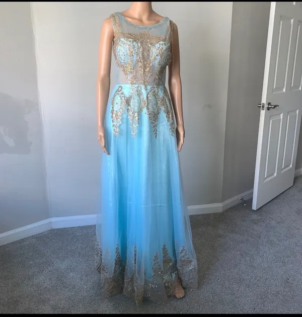 Elegant Long Evening Dress With Sequins Blue Tulle Dress Size 4 - Image 3