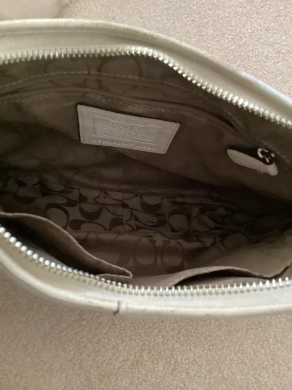Coach White Hamilton Tassel Hobo Vintage - Image 8