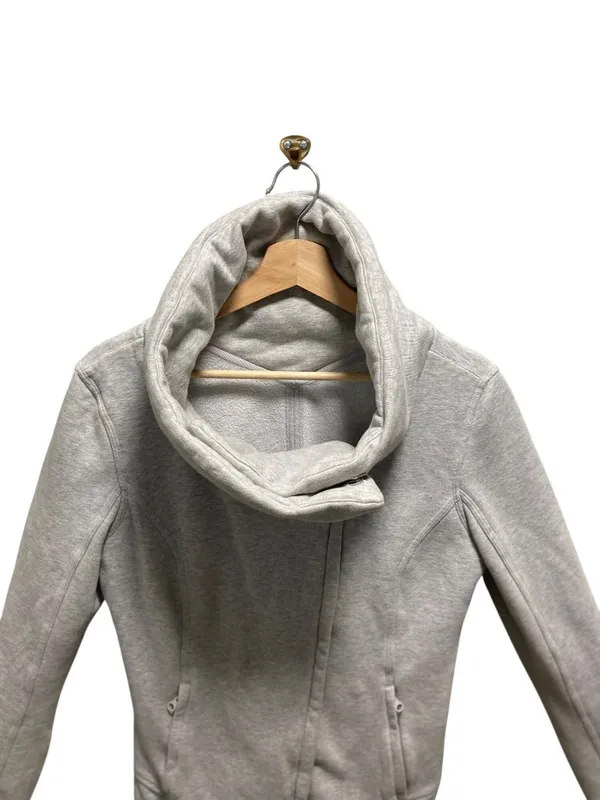 Lululemon Karmacollected Jacket Heathered Light Gray Size 10 Athleisure Workout - Image 10
