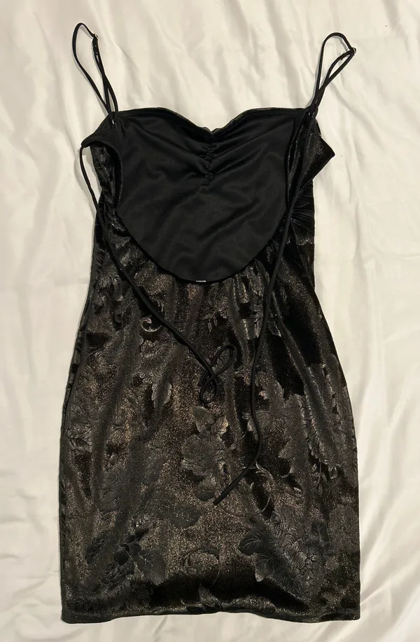 Lucy in the Sky kendall velvet dress in black shimmer - Image 8