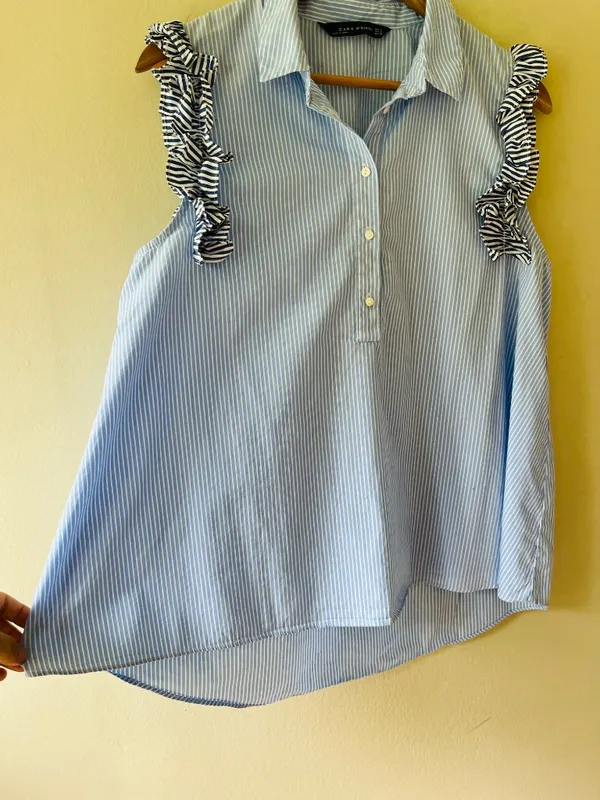 Zara Sz M Blue Sleeveless Tank Top With Ruffle Detail Button - Image 2