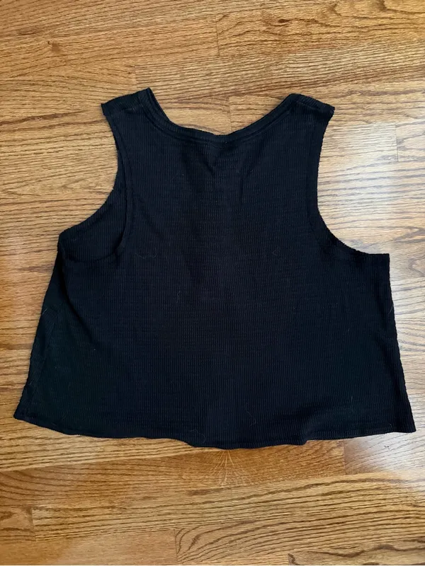 SO black tank size large - Image 2