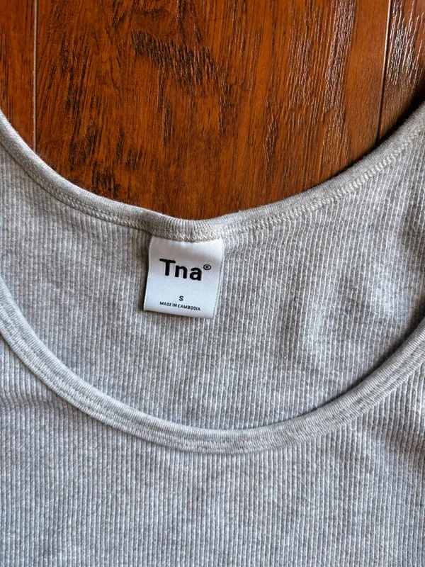 Aritzia TNA Top Crop - Image 3