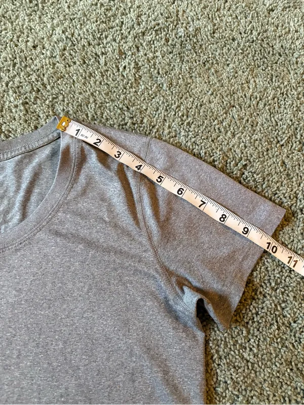REI Co-op Gray Short Sleeve Shirt Womens Size XS Hiking Outdoor Athletic - Image 4