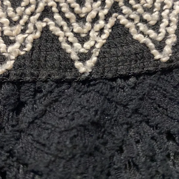 Vigoss black laced shorts - Image 3