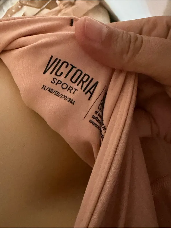Victoria's Secret Victoria Sport Peach Active cropped leggings - Image 4
