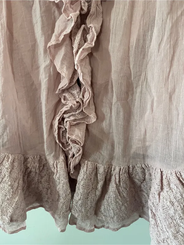 Free People Pink 100% Cotton Lace Ruffle Tunic Top Medium Romantic Cottagecore - Image 5