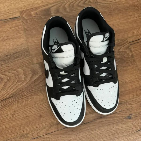 Nike Dunk Low Panda - Image 7