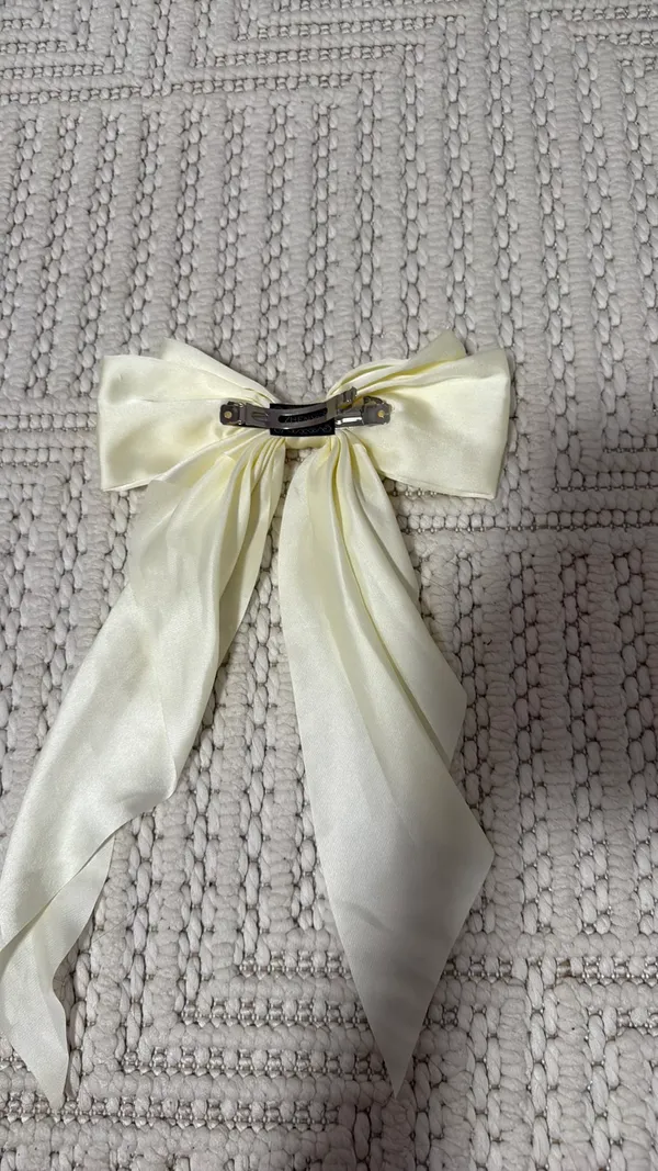 Cream Colored Bow Yellow - Image 3