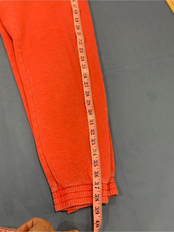 Pink Victoria's Secret Medium Coral sweat lounge pants pre-owned - Image 11