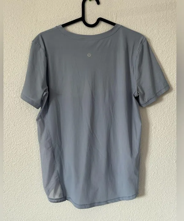 Lululemon Angle Your Strength SS
Ice Cap sz 10 - Image 10
