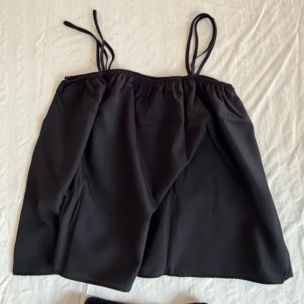 Women's Two Piece Spaghetti Strap and Shorts Pajamas Size M #260263 - Image 4