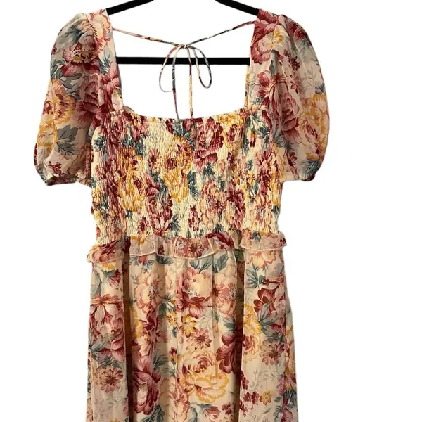 Listicle So Lovely‎ Floral Square Neck Dress Lined Dress Keyhole Tie in Front - Image 3