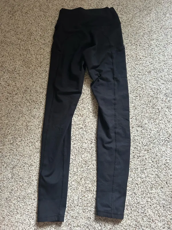 OFFLINE by Aerie Black High-Rise Leggings with pockets - Image 2