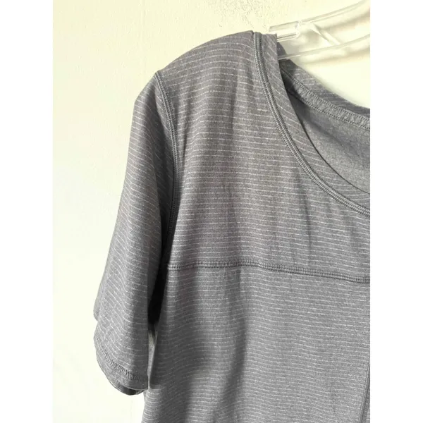 Lululemon Athletica Striped Running Reflector Short Sleeve T-Shirt Gray Size M/L - Image 3