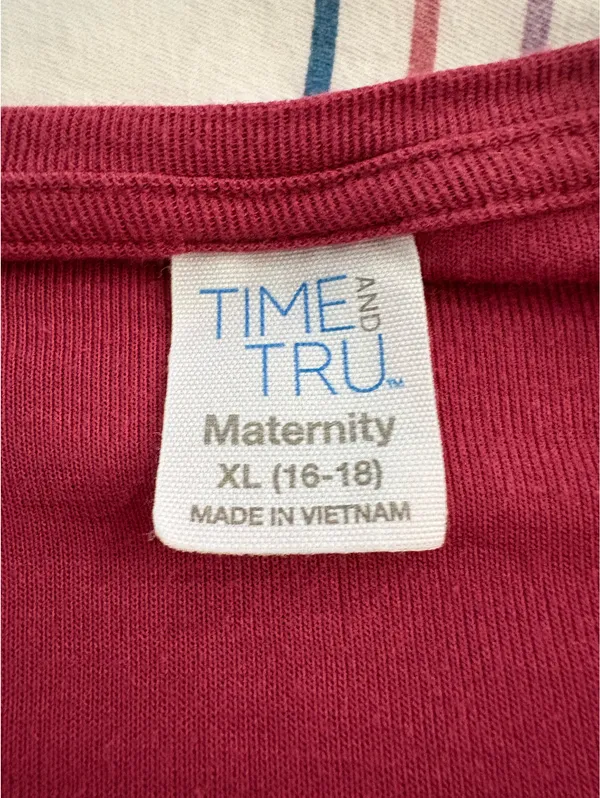Time & Tru Maternity size XL long sleeve top - Image 6