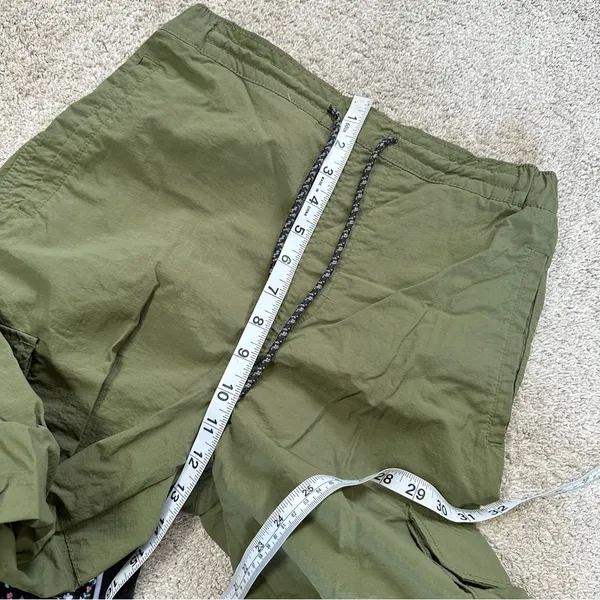 LCKR Women’s Mayday Utility Cargo Pants Nylon Pull On High Rise in Green Army S - Image 13