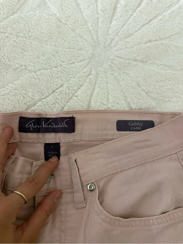 Gloria Vanderbilt Blush Pink Cropped Women's Jeans - Image 2