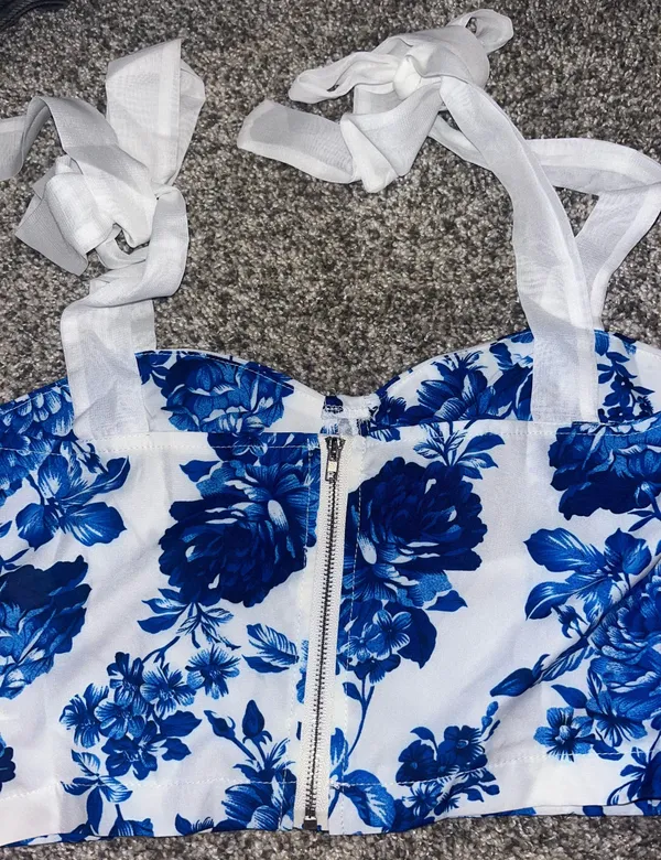SheIn Blue Floral Top - Image 2