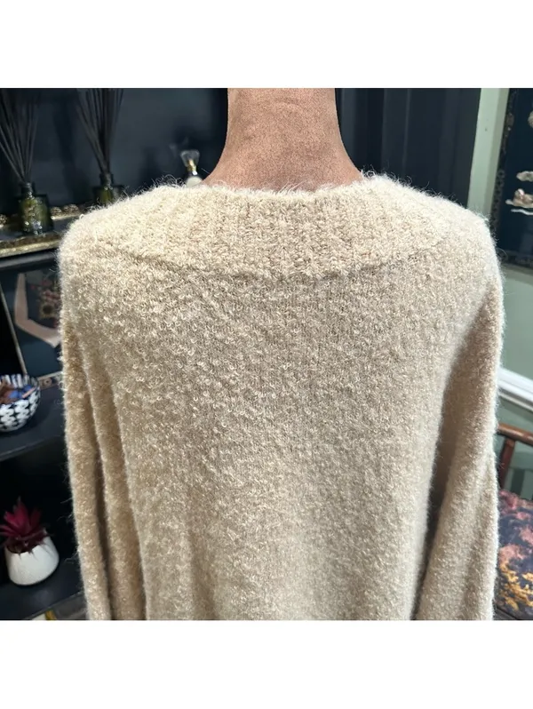 Aerie Teddy V-Neck Bouclé Sweater – Size Large – Cozy Texture & Relaxed Fit - Image 9