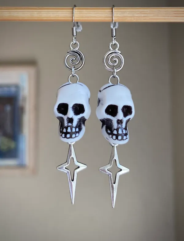 Handmade skull sparkle swirl goth grunge punk funky dangle earrings🖤💀🌀 - Image 2
