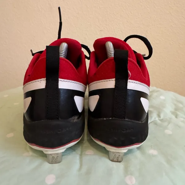 New Balance Fastpitch Metal Softball Cleats size 6 - Image 9