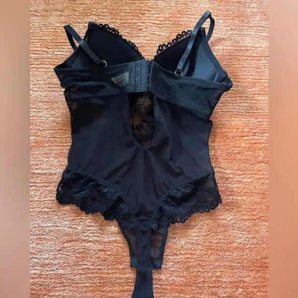 NWOT Jessica Simpson body - Image 2