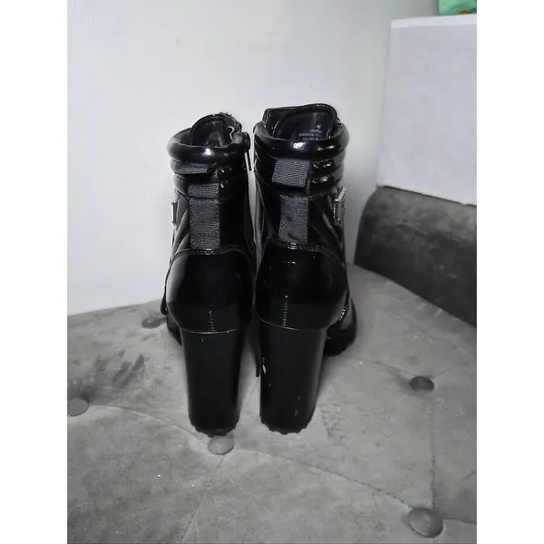 G by Guess Black Patent Lace-Up Chunky Heel Combat Boots 8.5 - Image 6