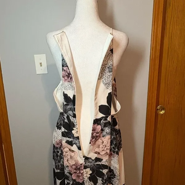 Keepsake The Label‎ Restless Heart Maxi Dress ivory floral NEW size L - Image 7
