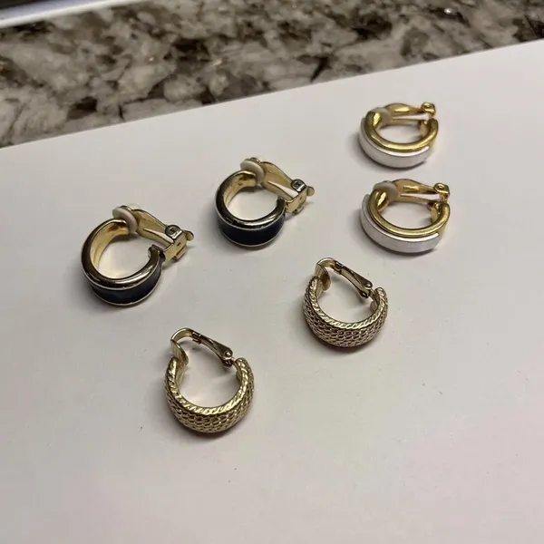 Lot Of 3 Pretty Clip On Clip-on Non Pierced Earrings Hoop - Gold Tone - Image 2