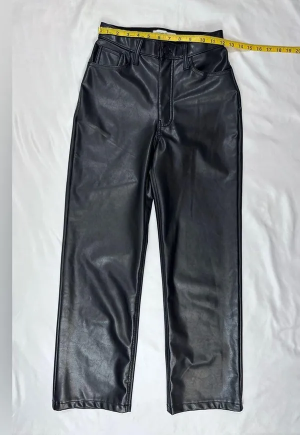 Abercrombie & Fitch Vegan Leather 90s Straight Pant Curve Love - Black - 24/00 - Image 9