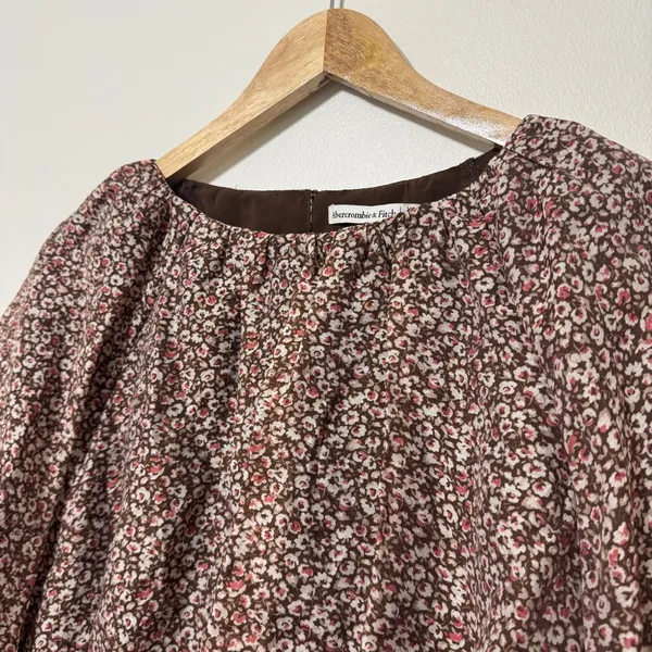Abercrombie & Fitch Floral Puff Sleeve Blouse Size XS Brown - Image 3