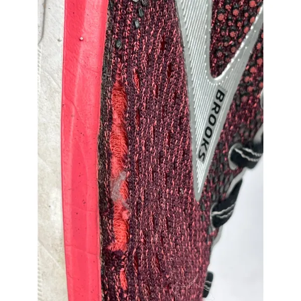 Brooks Ghost 11 SKU 7668 womens Red and Black Running Shoes Size 8 - Image 6