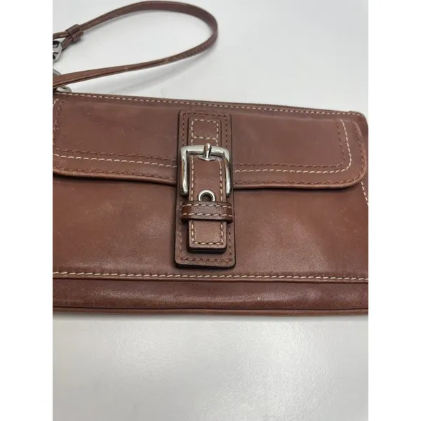 Coach Soho Brown Leather Wristlet Buckle Front Mini Bag Y2K Clutch - Image 3