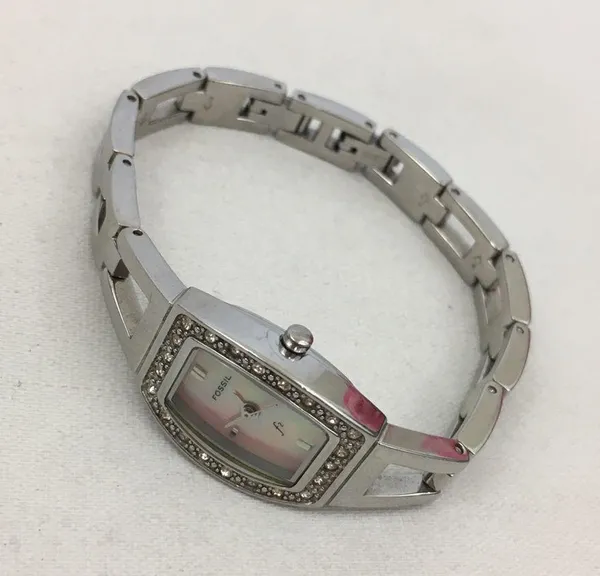 Vintage Fossil Stainless Strap Watch - Image 3