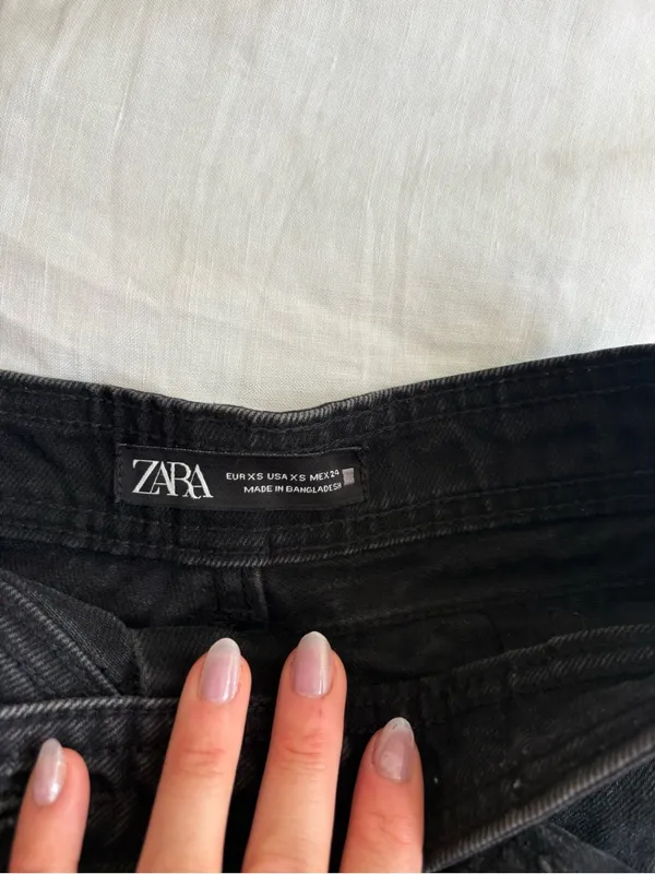 Black Women's Denim Skort - Zara - Image 3