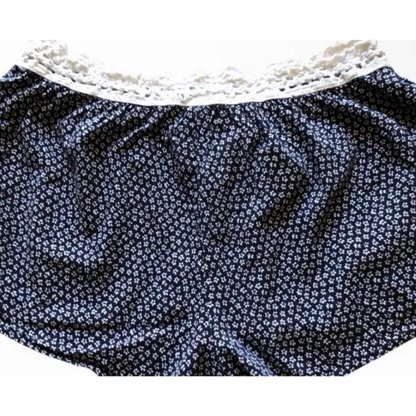 Aerie Navy Floral Lounge Shorts Crochet Waist Drawstring Women’s Large - Image 4