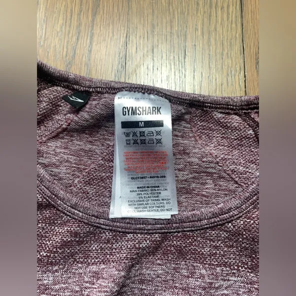 Gymshark long sleeve top medium - Image 5