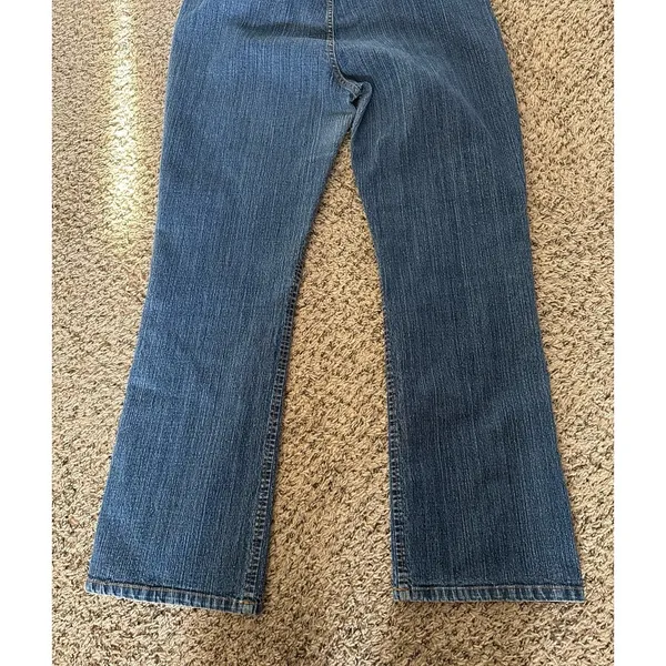 Halston Women's Stretch Medium Wash Jeans Size 16‎ - Image 7