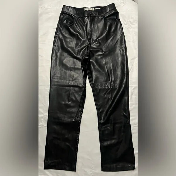 Abercrombie & Fitch Curve Love 90s Faux Leather High Rise Straight Pants 29 - Image 4