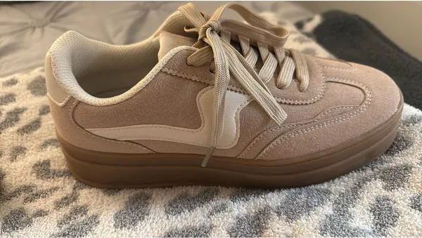 Lucky Step Platform Shoes Tan Size 9 - Image 2