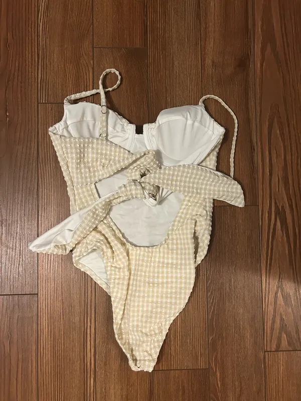 Dippin Daisy’s One-Piece - Image 2
