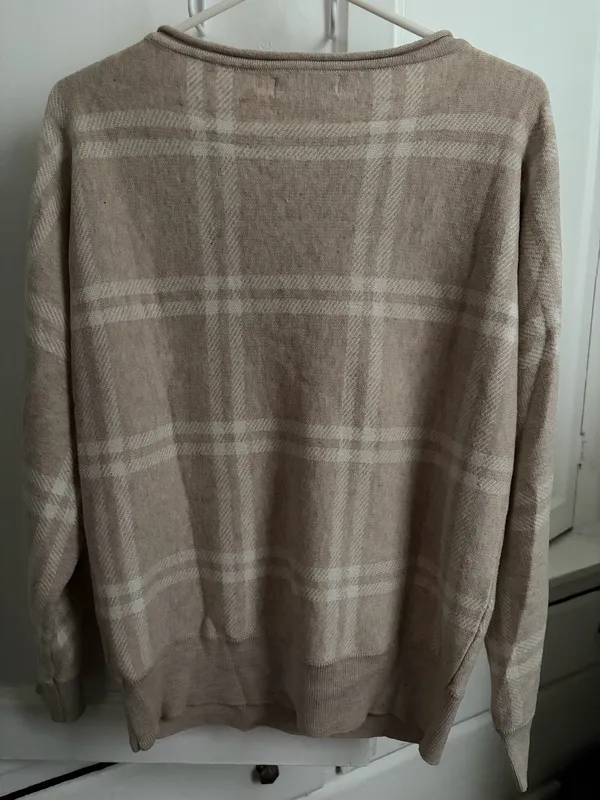 Cozy Plaid Crewneck Sweater - Beige / Cream Size S - Image 2