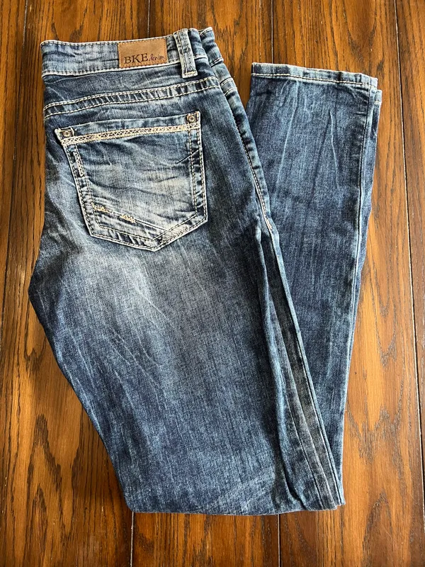 Buckle Jeans - Image 2
