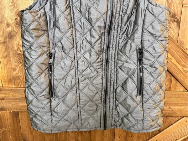 Marc New York Andrew Marc Women’s XL Metallic Silver Quilted Vest Asymmetrical Z - Image 2